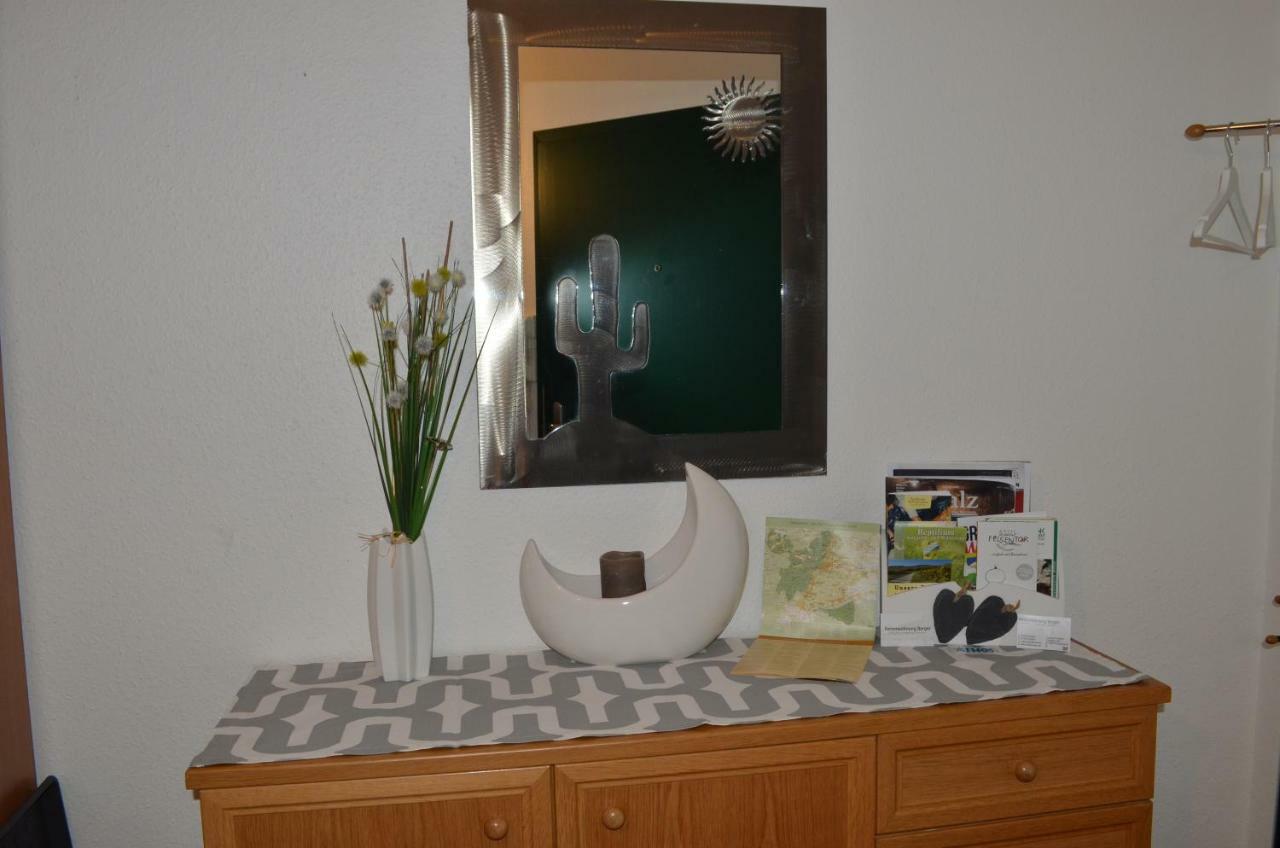 Ferienwohnung Berger Kurparkresidenz Bad Bergzabern Luaran gambar